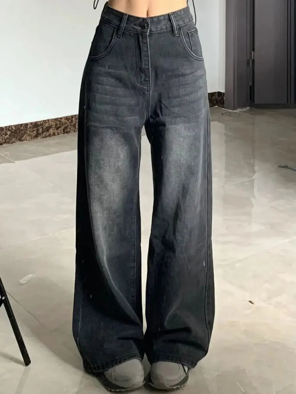 High-waist wide-leg washed jeans