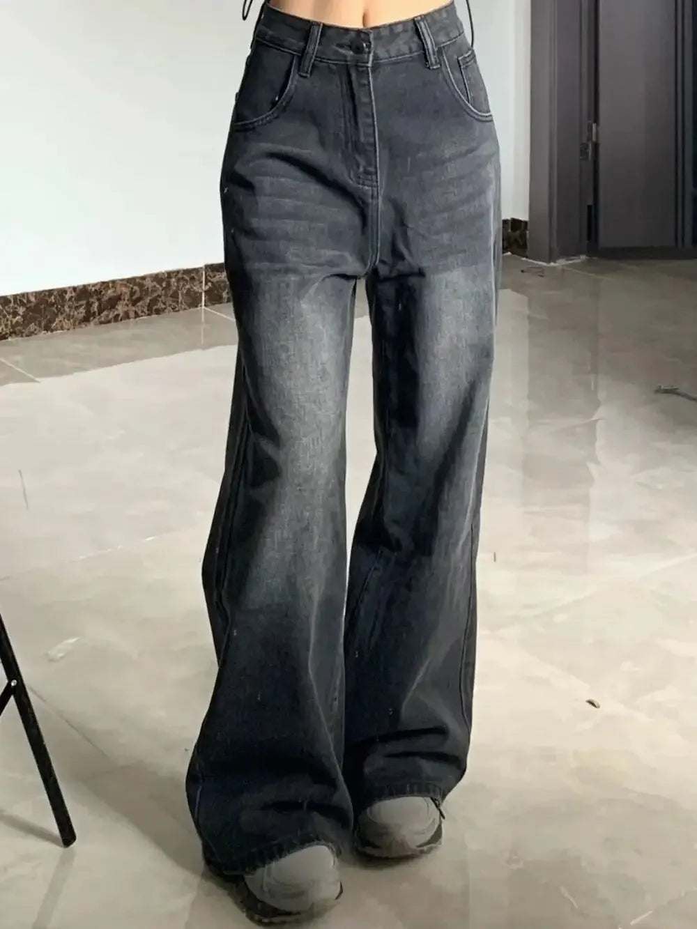 Wide-leg jeans side view